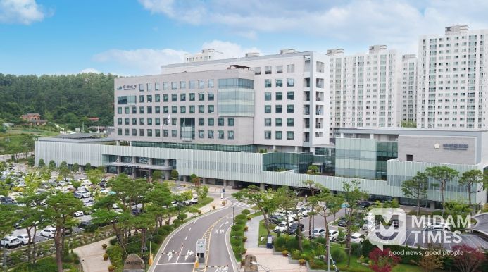 예산군청사 전경