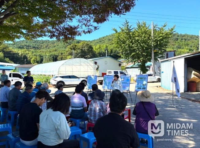 벼흰잎마름병 저항성 벼 품종, 보성군서 현장 평가회 개최_웅치면 봉산리 현장실증재배지에서 벼흰잎마름병 저항성 벼 품종 현장 평가회를 개최했다