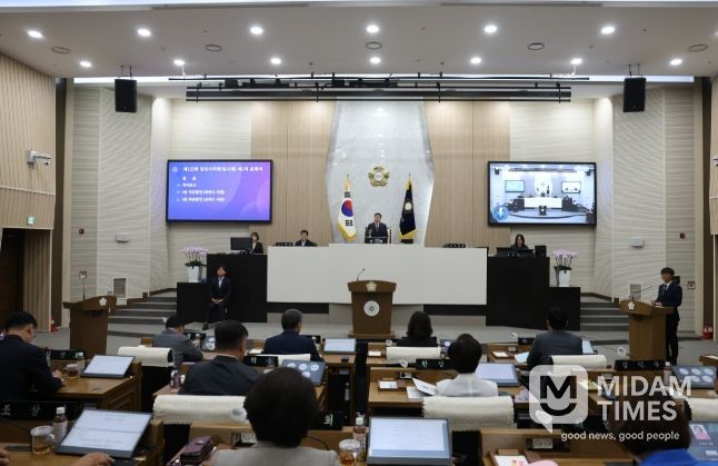 제123회 임시회 개회