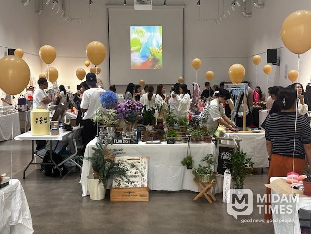 지역 플리마켓 ‘별난장’이 지난 26일 별무리아트센터에서 시민들의 뜨거운 호응 속에 성황리에 개최됐다.