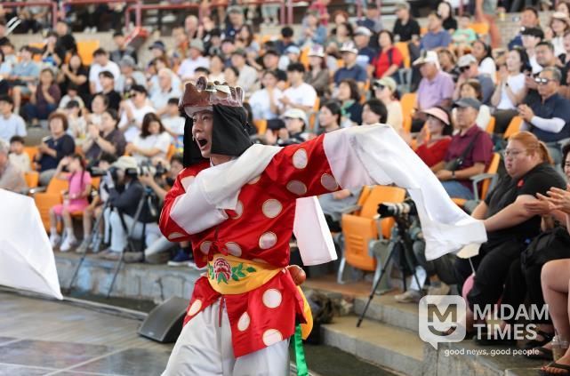 안동국제탈춤페스티벌, 3일간 53만 명의 발걸음으로 뜨겁게 달아오르다