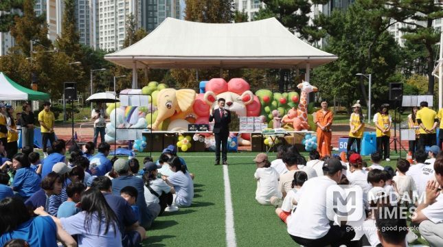 이튼유치원 한마음 가족운동회’서 미래 꿈나무 응원