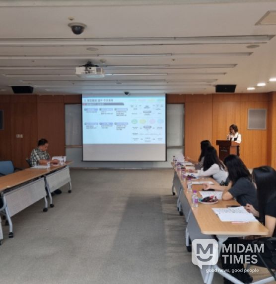 지난 29일 울산광역시 북구청과 동구청 관계자들이 포항형 통합돌봄 지원사업을 벤치마킹했다.