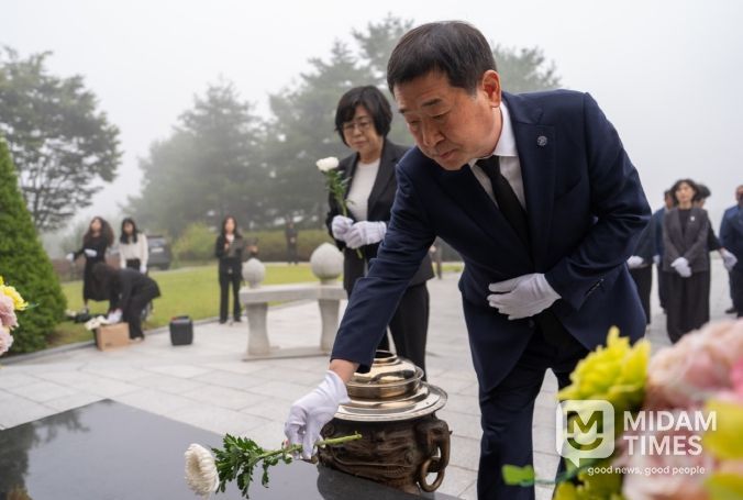 증평군 국군의날 충혼탑 참배