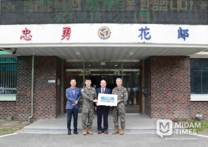 육군 제111보병여단과 제2201부대 1대대