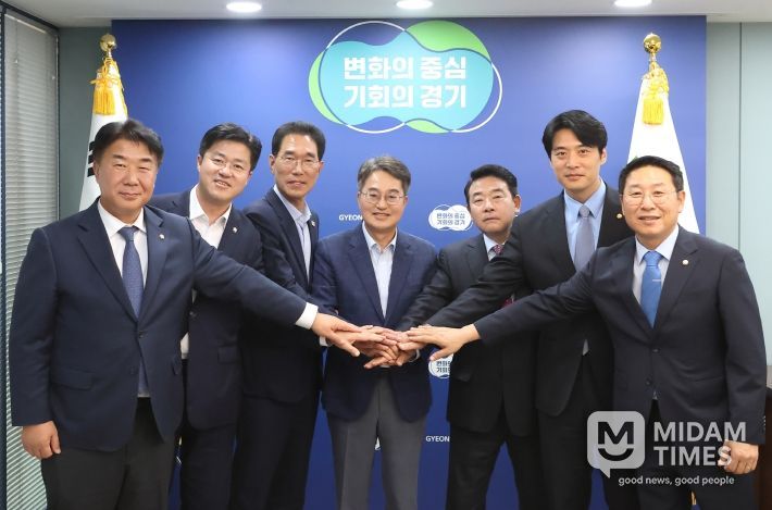 김동연 지사, 박정·한준호·김주영·박상혁·김영환·이기헌 의원 긴급회동