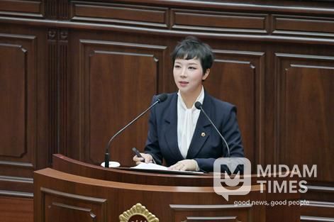 부산광역시의회 행정문화위원회 서지연의원