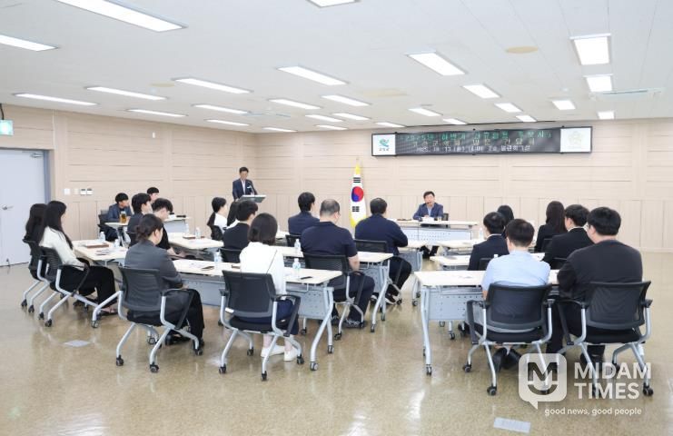 고성군의회, 신규 임용 후보자 대상 의회 견학 및 소통의 시간