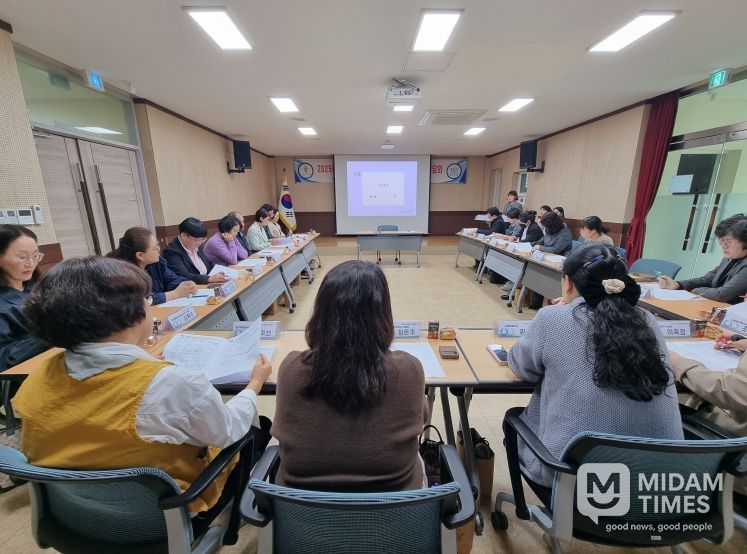 울진군, 치매안심센터-노인복지시설 간담회