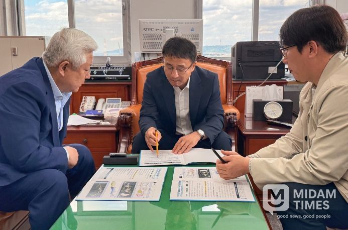 황인홍 무주군수 국회 한병도 위원장 방문