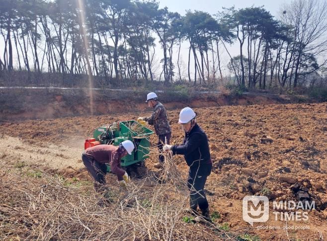 “영농부산물, 태우지 말고 파쇄 신청하세요”…정읍시, 산불 원인 사전 차단