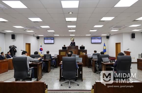 산청군의회, 제308회 임시회 폐회