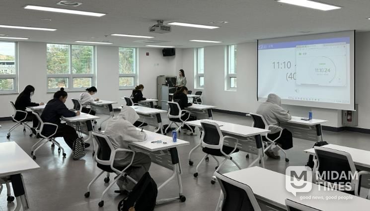 울주군 학교밖청소년 52명, 올해 검정고시 합격