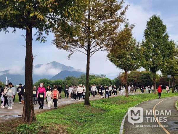 “2025년 양산국화축제와 함께하는 양산사랑 건강걷기” 행사