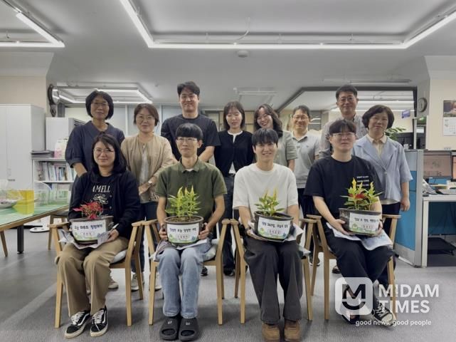 산청군, 청렴마음 담은 꽃길 가꾸기 실시