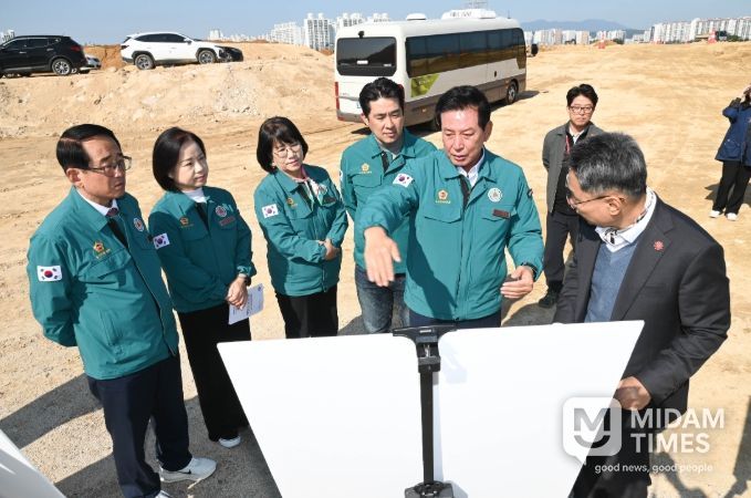 문화복지환경위원회, 행정사무감사 대비 생태복원 중인 삼산·여천매립장 등 주요 현장점검