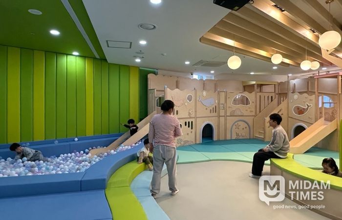 안동시 육아종합지원센터 놀이체험실 리모델링