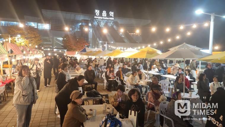 정읍역 광장 ‘북적’…슈퍼푸드 페스티벌, 주말 명소로 ‘우뚝’