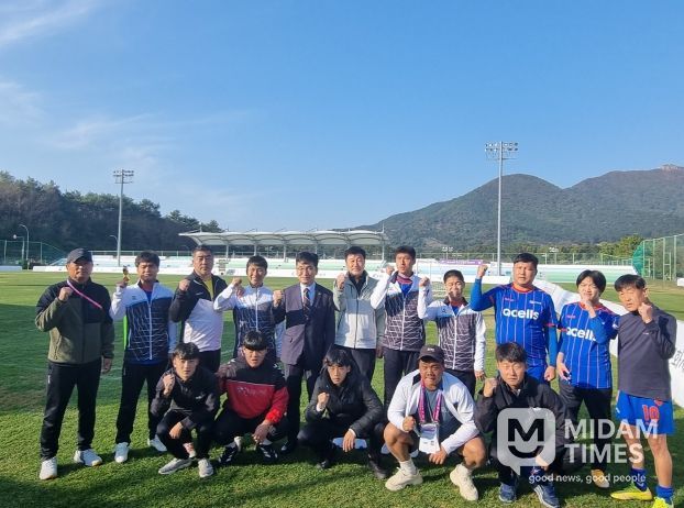 윤건영 충북교육감, 제45회 전국장애인체육대회 충북선수단 격려 위해 부산 방문