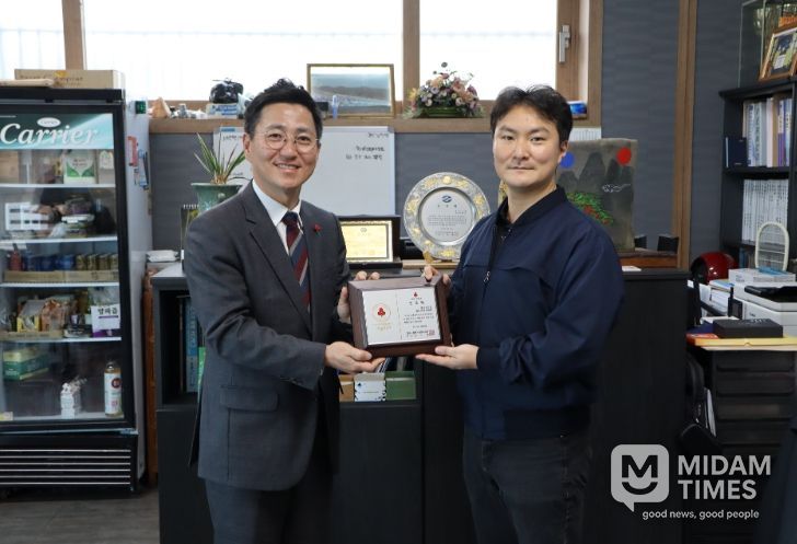 박광호 한유기계 대표, 통영시 3호 나눔리더 가입