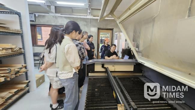 청년협업마을 레이저조각기 실습교육