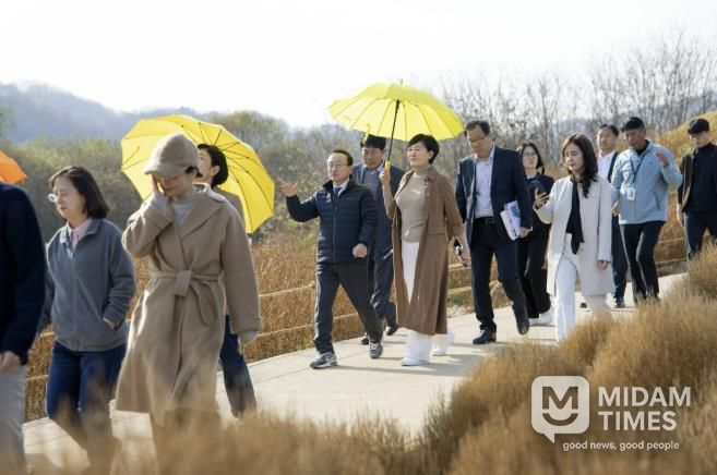 연천군, 경기도의회 의원 ‘임진강 댑싸리 정원’ 현지 확인