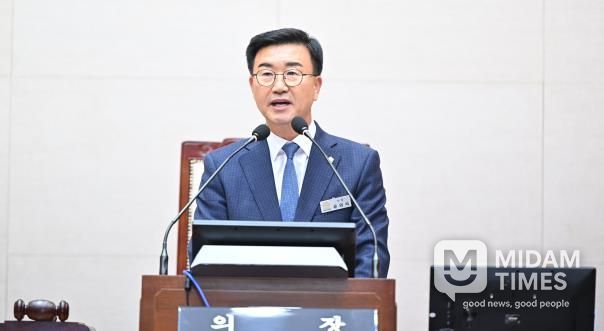 완주군의회 정례회 개회… 유의식 의장 “향후 15년 좌우할 중대한 분기점”