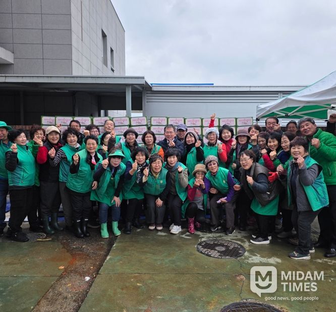 군위군 새마을부녀회,‘사랑의 김장 봉사’로 이웃 사랑 실천