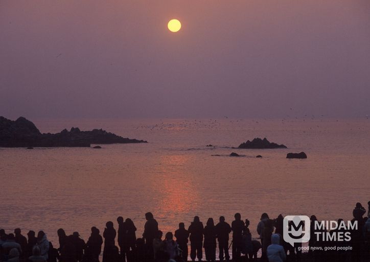 문무대왕릉 해맞이 모습