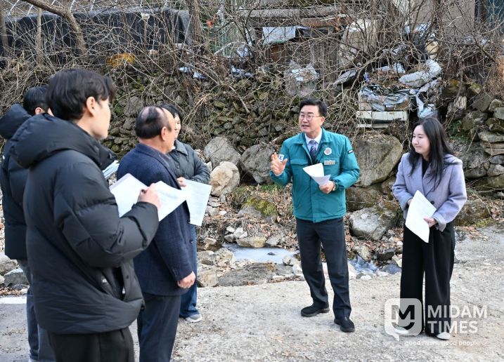 유의식 의장, 마수대마을 현장 민원 청취