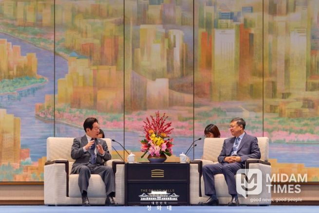 천지닝 상하이 당서기 환담(청와대)