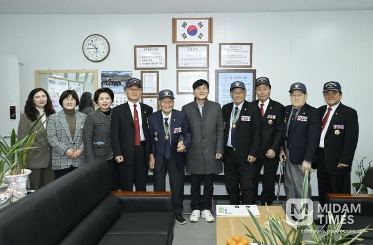 거제시, 신년맞이 보훈단체·대한노인회 방문