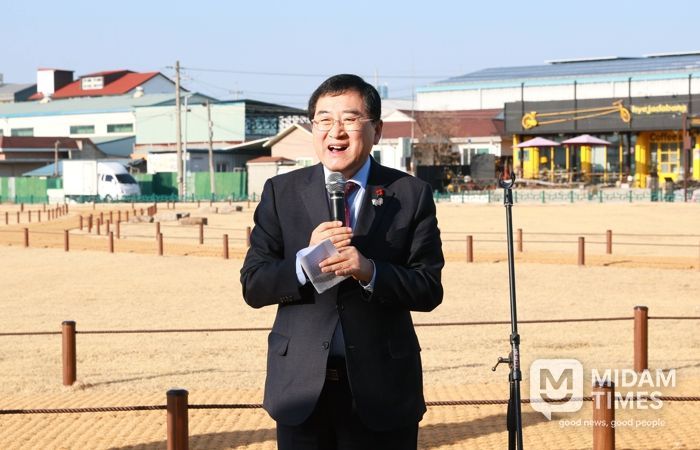 주낙영 경주시장이 16일 성동동 전랑지 현장에서 인사말을 하고 있다.