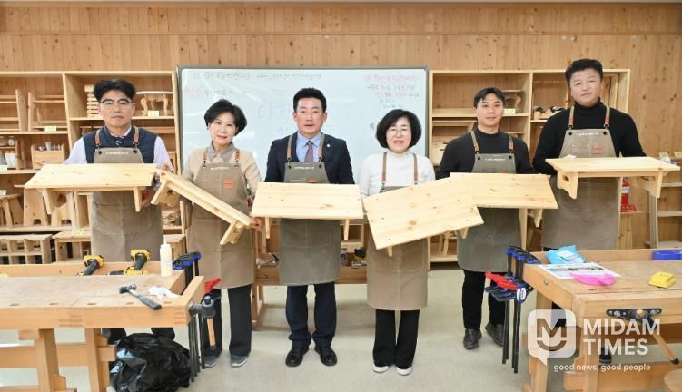 진주시의회 기획문화위, 진주목공예전수관 현장방문 실시