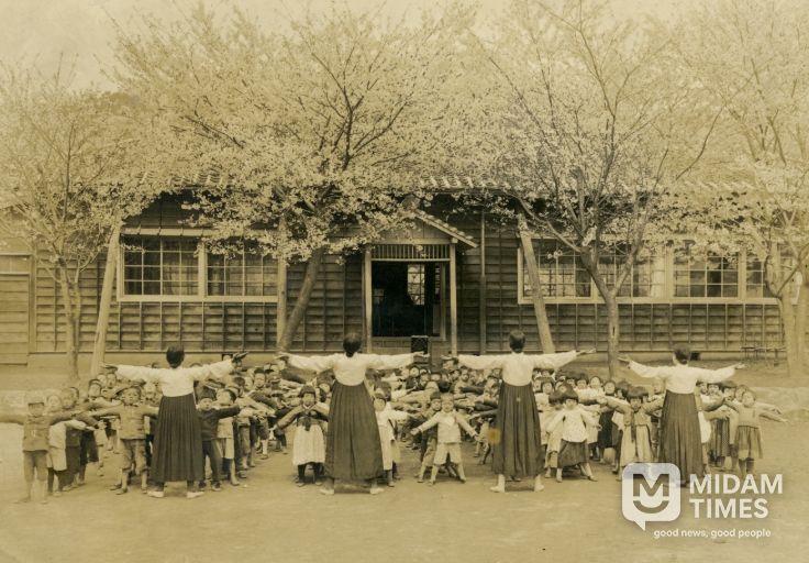 아침체조(1939년 추정)