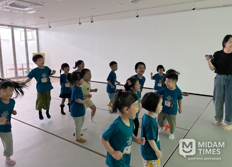 유아교육기관 대상 1일 도서관 체험학습