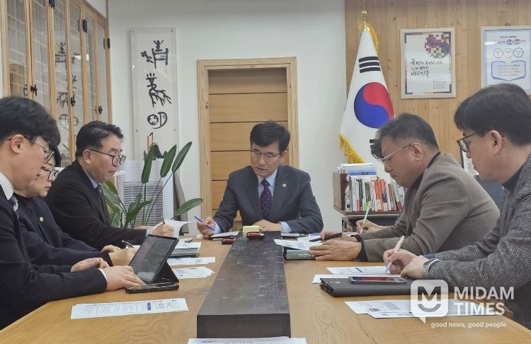 윤건영 교육감, 학생 보호가 최우선 가치...아동학대 대응·운동부 인권 보호 전면 강화