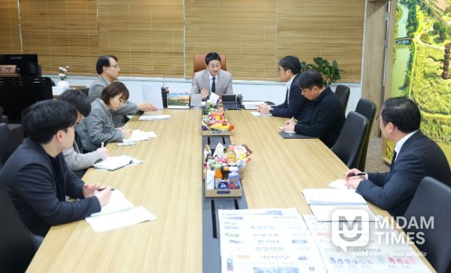 김진경 의장, 과천 경마장 도내 이전 관철 위해 집행부와 긴급 점검