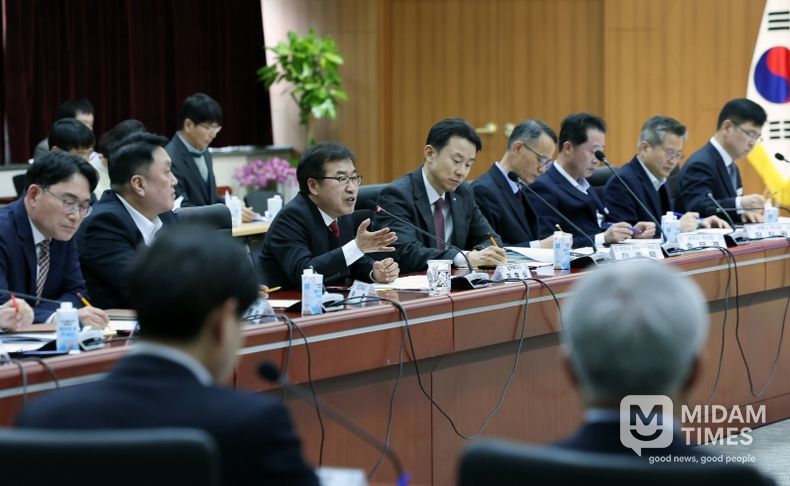 10일 긴급 경제상황 점검회의