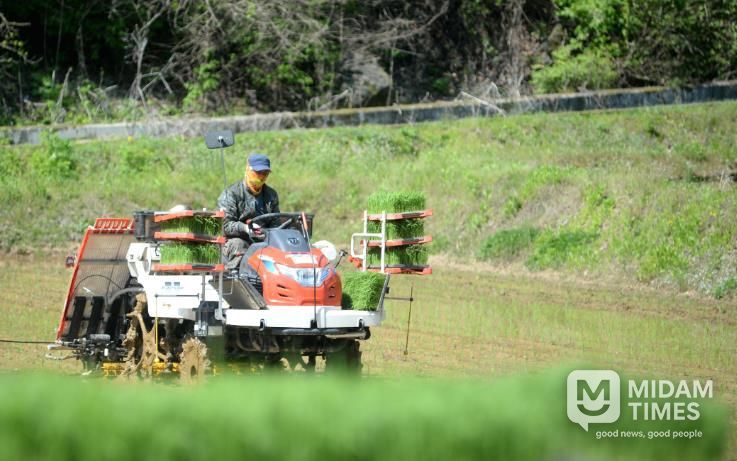 화천군 농업기술센터의 봄철 영농대행 지원사업
