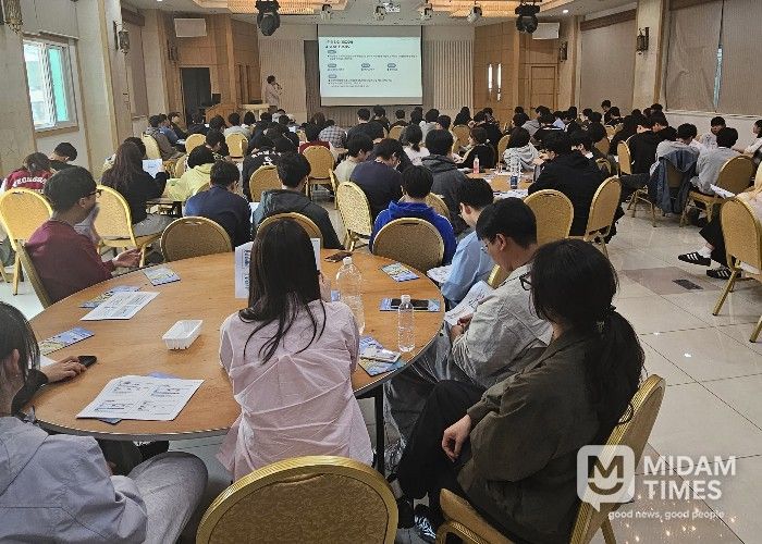 경상국립대학교(GNU) 라이즈(RISE) 사업단 ‘지역산업(농수산) 과제’는 3월 26일부터 4월 6일까지 7회에 걸쳐 참여학과 재학생을 대상으로 ‘A&F 찾아가는 설명회’를 실시했다.