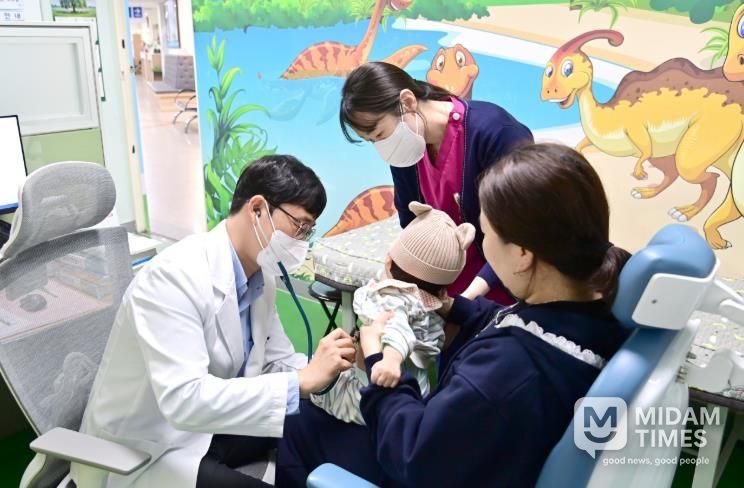 청송군, 아이부터 임산부까지 진료 공백 없다[소아청소년과·산부인과 필수의료 강화