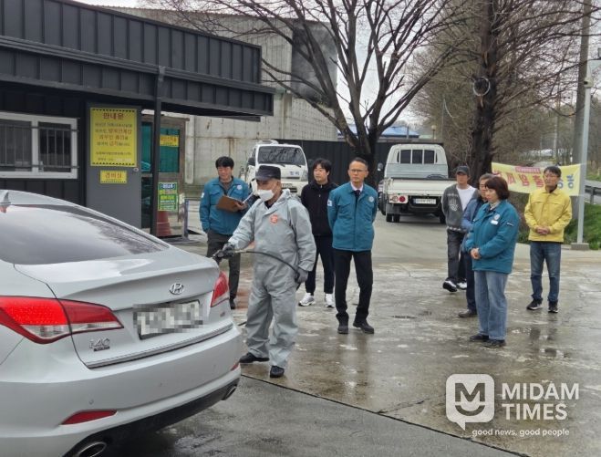 송무경 공주시장 권한대행, 가축 방역현장 점검