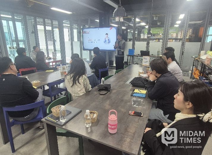 용남중학교 무한상상실