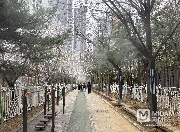 인천 동구, 폭염 대비‘쿨링포그’ 설치 완료